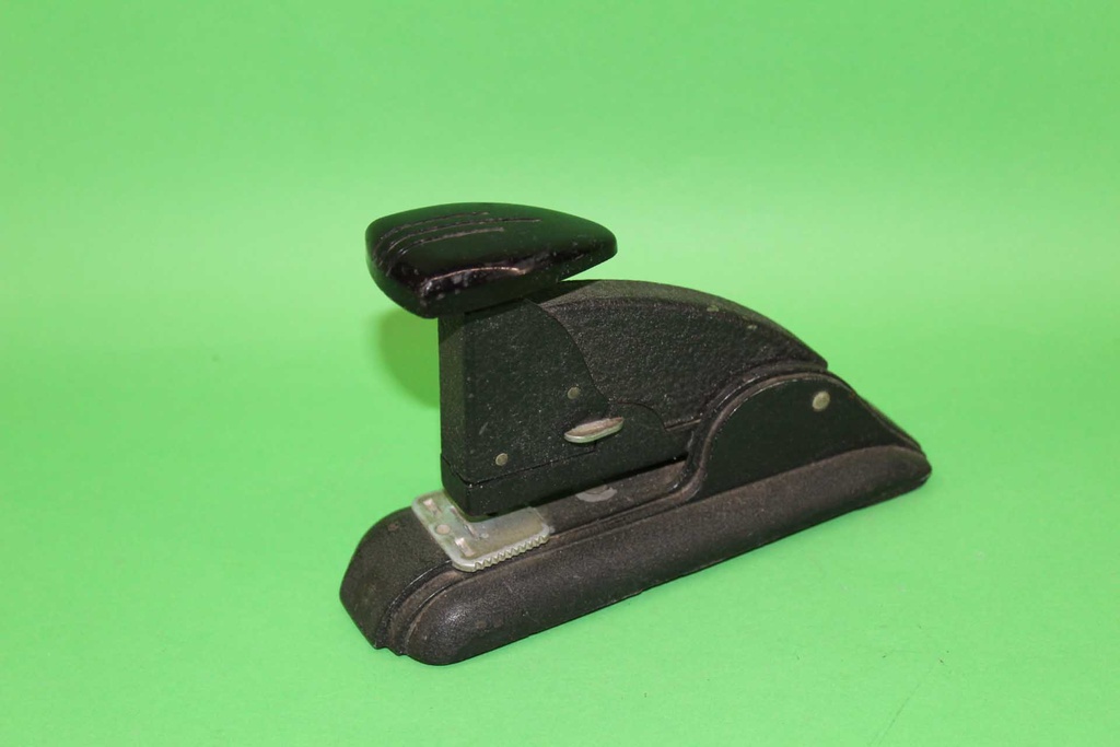PMO-032-02.JPG