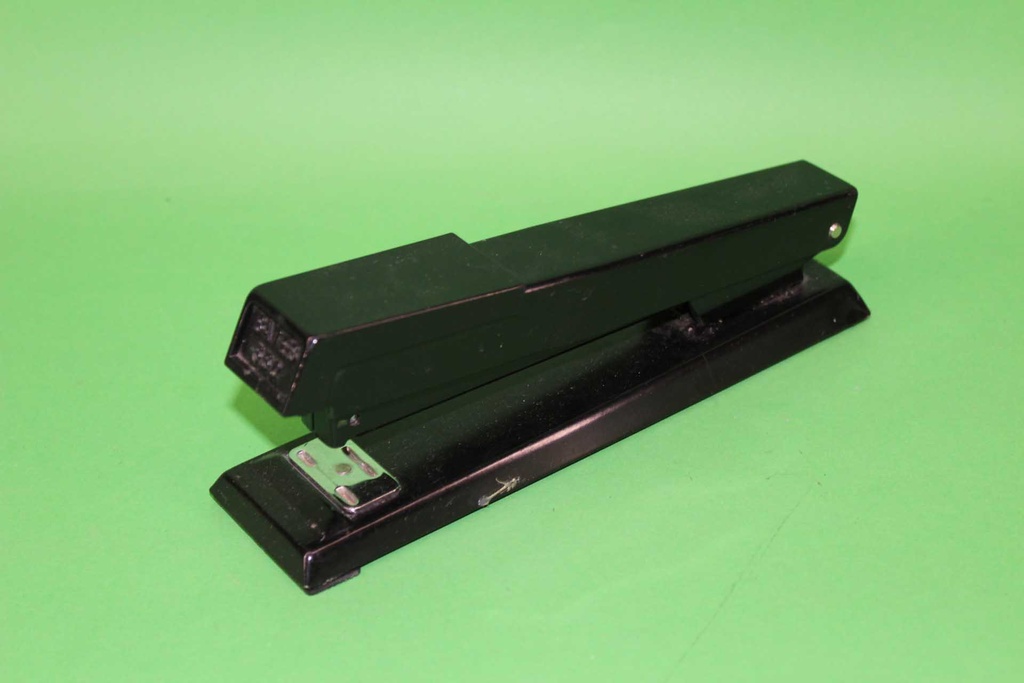 PMO-033-02.JPG
