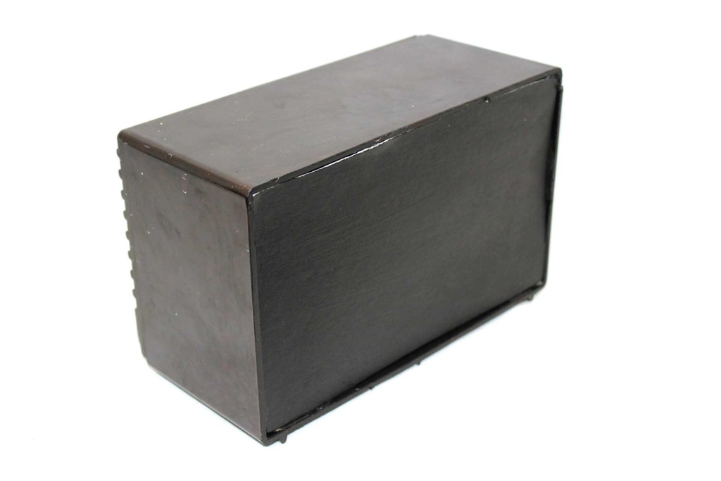 PER-010-03.jpg