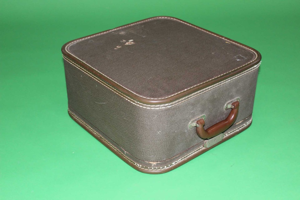PEW-007-03.JPG