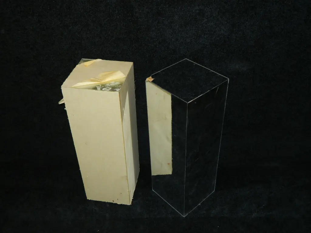 PFP-012-02.webp