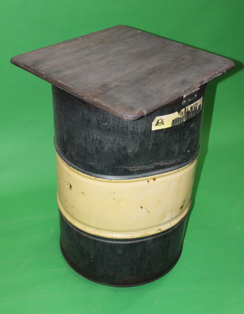 Metal Barrel Stand