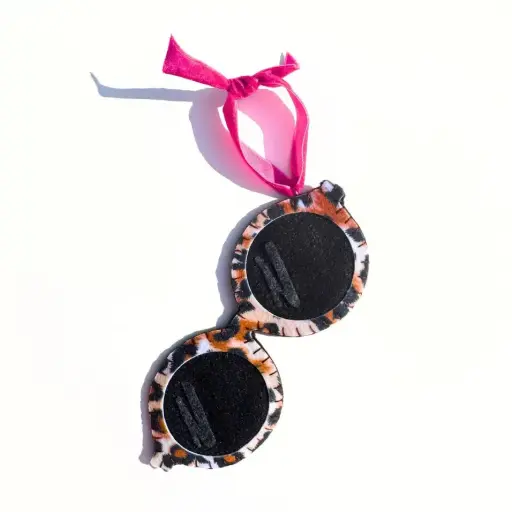 [BGD-ORN-SUN-LEO-IND] Tortoise Shell Sunglasses Ornament
